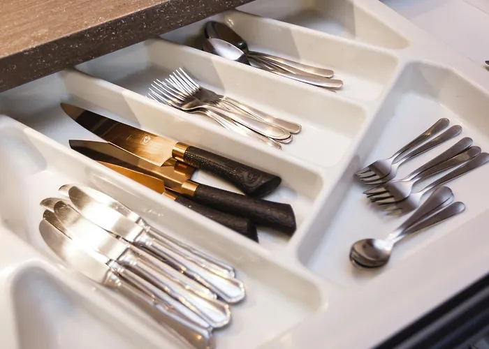 Bearsleys Downtown 4*