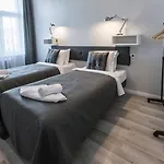 Bearsleys Downtown 4*