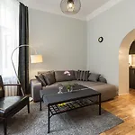 Bearsleys Downtown 4* Riga