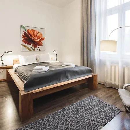 Bearsleys Downtown 4*