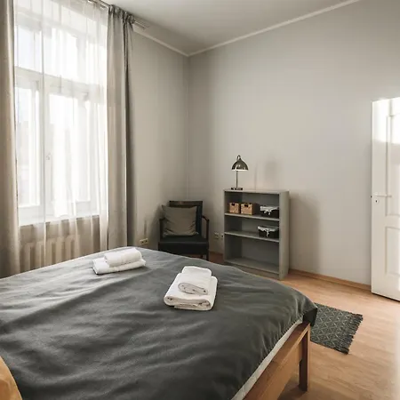 Bearsleys Downtown Апарт-готель 4*