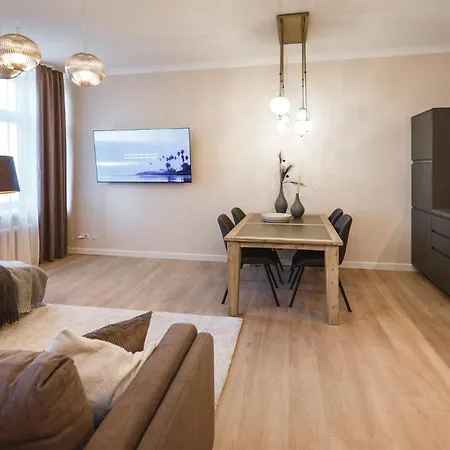 Bearsleys Downtown 4*