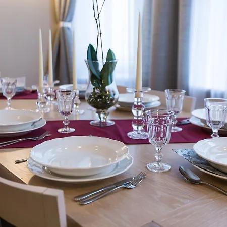 Bearsleys Downtown 4*