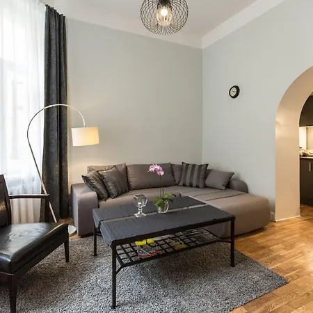 Bearsleys Downtown 4* Рига