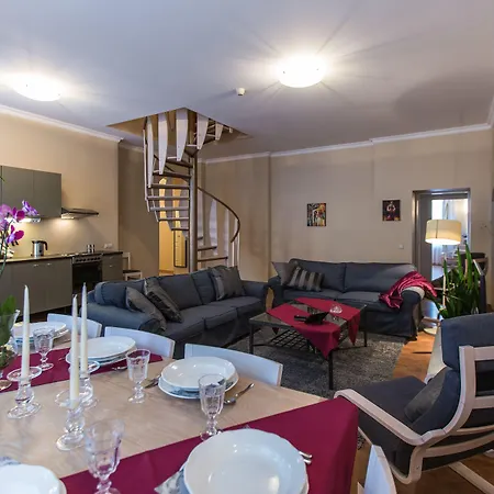 Bearsleys Downtown Aparthotel Riga