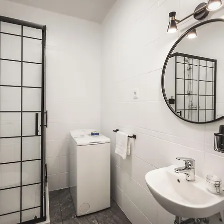 Bearsleys Downtown 4*