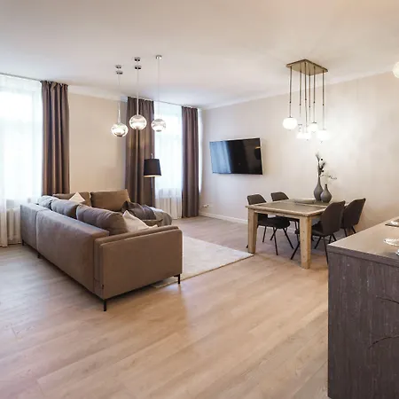 Bearsleys Downtown Aparthotel