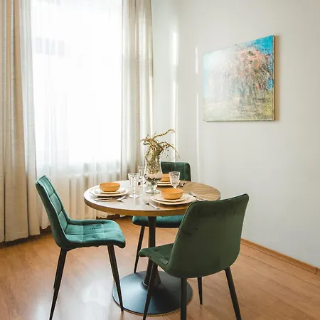 Bearsleys Downtown Apartmanhotel Riga