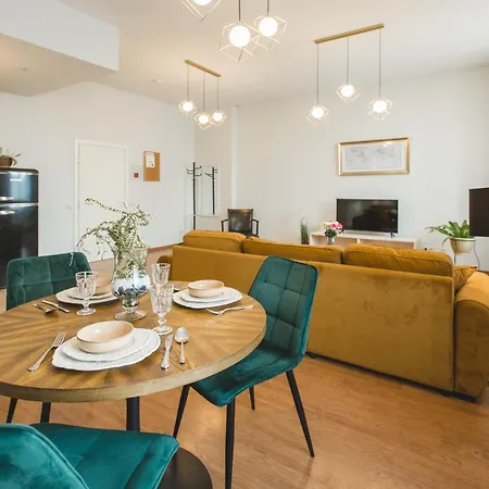 Bearsleys Downtown Apartmanhotel Riga