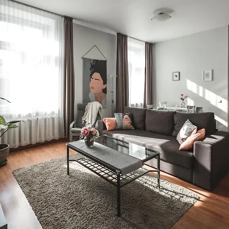 Bearsleys Downtown Apartmanhotel