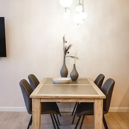 Bearsleys Downtown Apartmanhotel 4*