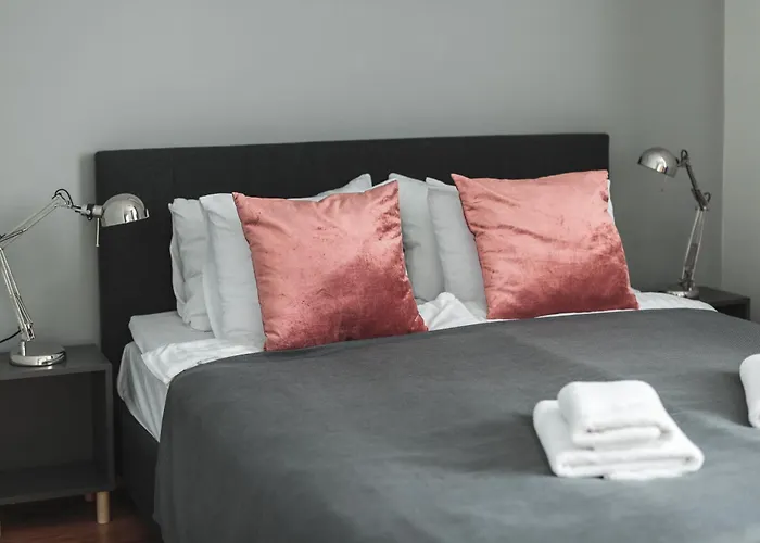 Апарт-готель Bearsleys Downtown 4*